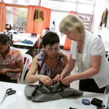 סדנת תפירה מא' עד ת' בבית הספר למקצועות האופנה של אילנה ברטל